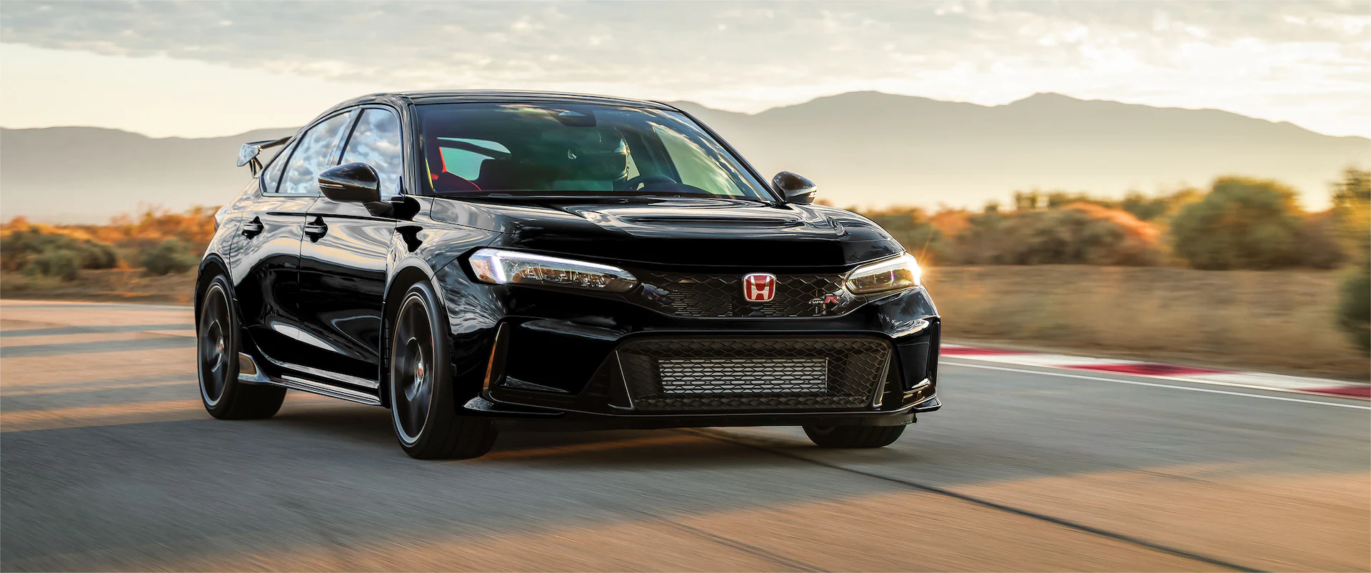 Honda Civic Gallery Image One